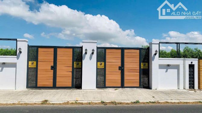 Bán 250m2 đất trục chính trụ sở Ủy Ban Thị Trấn Phước Hải - 3