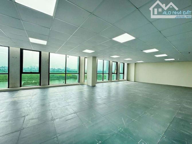 Bán tòa nhà 9 tầng mặt phố Hồng Tiến Bồ Đề Long Biên Kd sầm uất rộng 474m mặt tiền: 18m - 3
