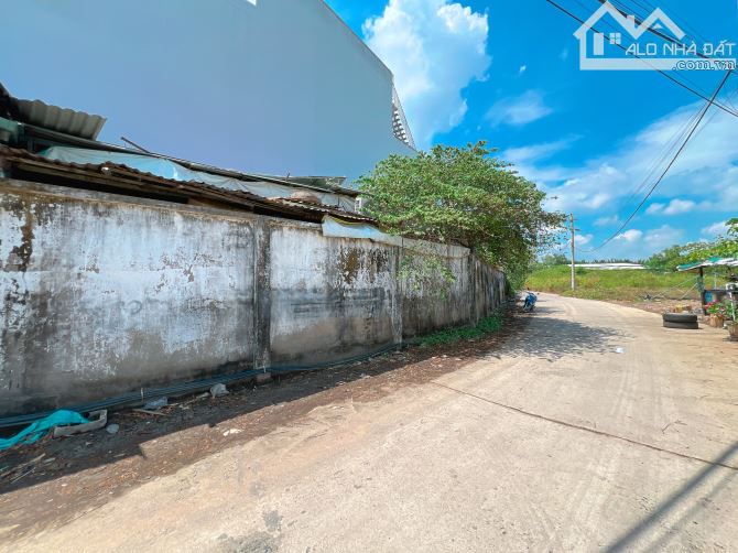Bán lô góc Mặt tiền đường Nguyễn Bình, Nhơn Đức - DT 136m2 có 38m2 đất dư tổng 174m2 - 3