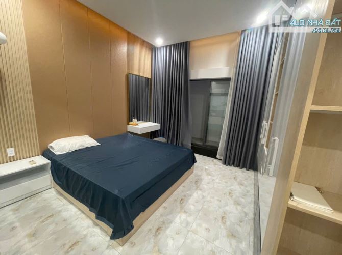 Bán Nhà đẹp gần Biển Vĩnh Hải Nha Trang -Dt 84m2 ( Ngang 4x21m)Đã hoàn công. -DTSD: 163.4m - 3