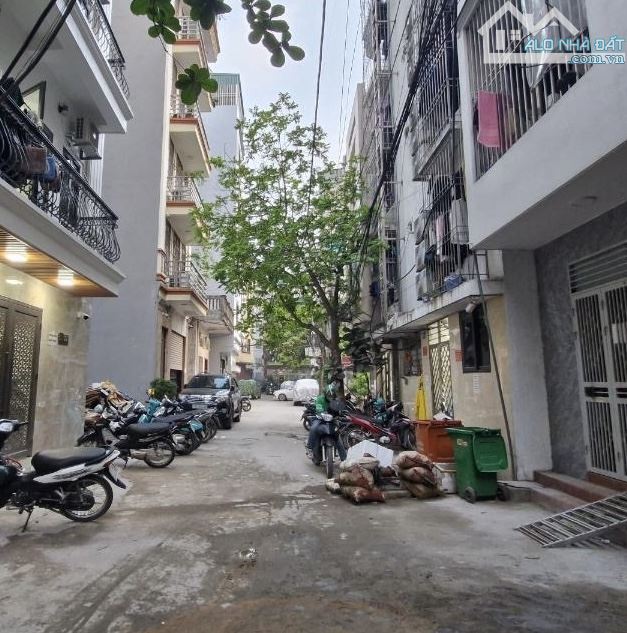 SIÊU PHẨM TOÀ NHÀ DÒNG TIỀN CẦU DIỄN, 28 PHÒNG, Ô TÔ TRÁNH, THU 150TR/THÁNG Giá 29.8 TỶ. - 3