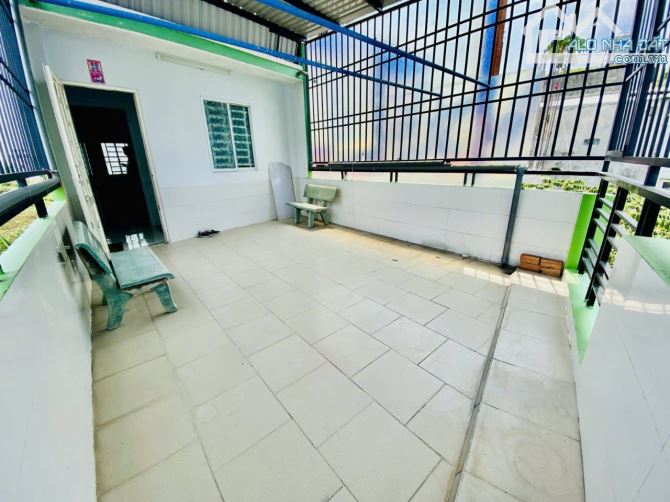 Bán Gấp nhà Đ số 11 BHH hẻm 6m gần mặt tiền 54m2,3 Tầng đúc BTCT Nhỉnh 4 tỷ - 3