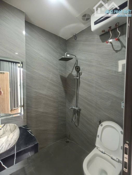 Bán nhà sát phố, lô góc 3 thoáng, xây mới, thang máy, ở sướng, vửa ở lại đầu tư tốt - 3