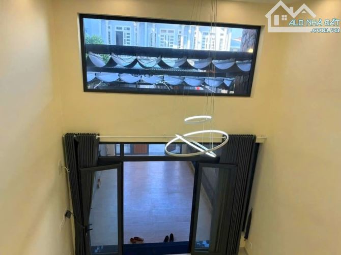 BÁN NHÀ ĐẸP OTO NGỦ NHÀ, THẠNH LỘC Q12, 93M2, 4.4X21, 4 TẦNG, SHR, CHỈ 6.X TỶ - 4