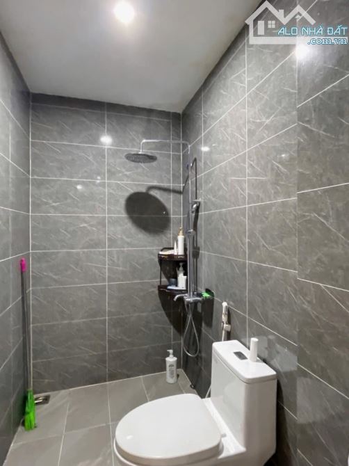 Phân Lô Hoàng Quốc Việt, Cạnh Trường Đảng 65m2, 5 Tầng, MT 5.7m, Gara Oto, nhỉnh 16 tỷ - 4