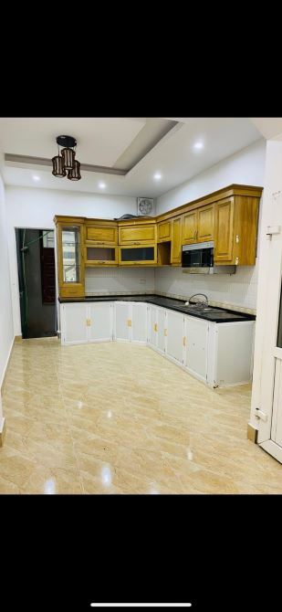 Rẻ đẹp nhất thị trường: Vương Thừa Vũ ô tô cất trong nhà, kinh doanh, văn phòng 15.4 tỷ. - 4