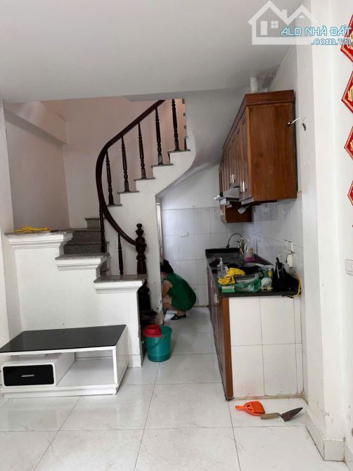 Cho thuê nhà 4 tầng x 25m2, 139 Tam Trinh 9 Triệu Full đồ - 4