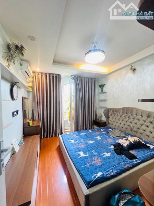 📣 Bán nhà 44m2 x 4 tầng Ngô Gia Tự, Long Biên, Ô tô tránh, Dân xây, Sát phố, 6 tỷ 8 - 4