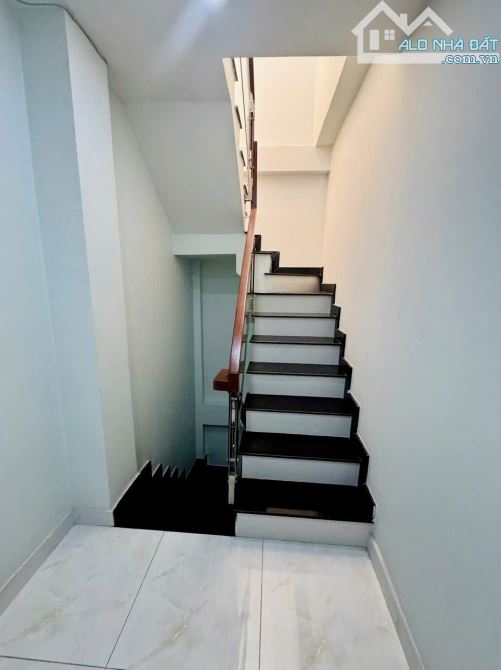 Bán nhà Quận Phú Nhuận dưới 7 tỷ - SÁT MẶT TIỀN – NHỈNH 6 TỶ - 5
