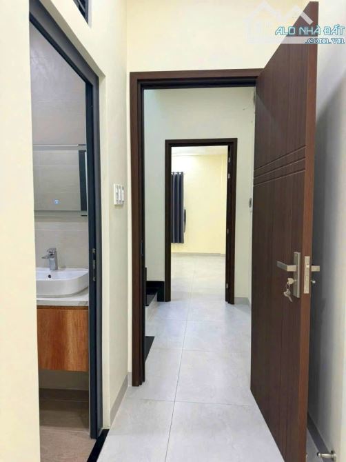 BÁN NHÀ ĐẸP OTO NGỦ NHÀ, THẠNH LỘC Q12, 93M2, 4.4X21, 4 TẦNG, SHR, CHỈ 6.X TỶ - 5