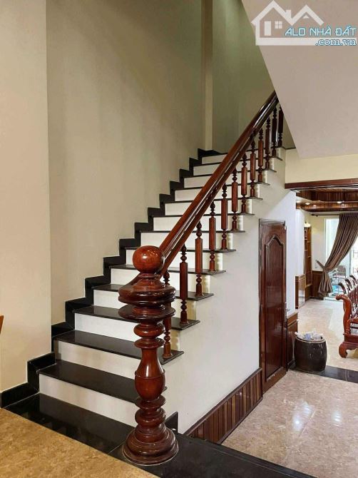 NHÀ ĐẸP MẶT TIỀN PHẠM VĂN ĐỒNG GIÁ RẺ NHẤT KHU VỰC. - 5