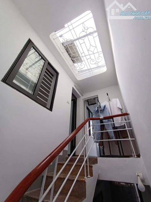 Phải thật nhanh - Trần Khát Chân - 34M - Trước nhà rộng thoáng - Ở ngay - Nhỉnh 5 đồng. - 5