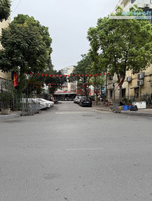 Bán căn tập thể tầng 1 thuộc khu đô thị mới nghĩa đô ngõ 10 Nguyễn Văn Huyên - 5