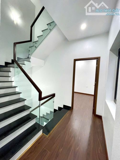 CẦN BÁN CĂN NHÀ NGÕ  TO  2 MẶT TIỀN NGÕ  NGÔ QUYỀN -TP HẢI DƯƠNG - 6