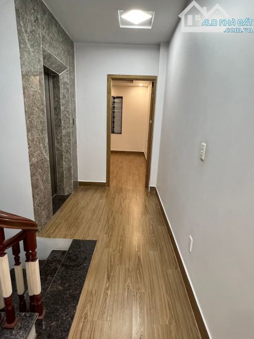 Cho thuê nhà lô 22 Lê Hồng Phong dt 60m2, 5 tầng thang máy, 6 ngủ sẵn điều hoà nóng lạnh - 6
