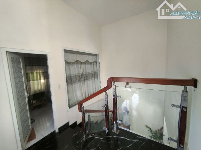 Bán nhà 3 tầng 2 mặt tiền đường Nguyễn Đình Tứ kinh doanh tốt giá rẻ - 6