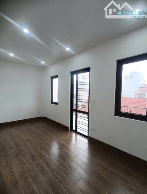 Bán nhà sát phố, lô góc 3 thoáng, xây mới, thang máy, ở sướng, vửa ở lại đầu tư tốt - 6
