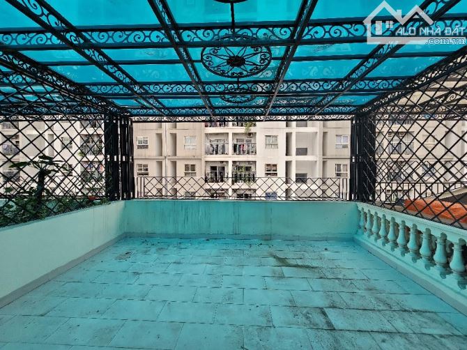 Bán nhà Chùa Láng, DT 55m2 x 7T, oto tránh, kinh doanh, thang máy, ở sướng, giá 23 tỷ 2 - 7
