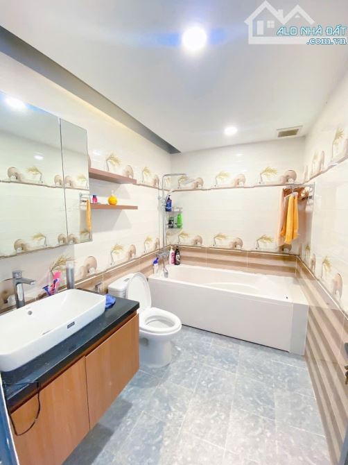 Chủ Vỡ Kế Hoạch – Bán Gấp Nhà 3 Tầng, Sổ Hồng Riêng, Gần RMIT – Thương Lượng Mạnh! - 7