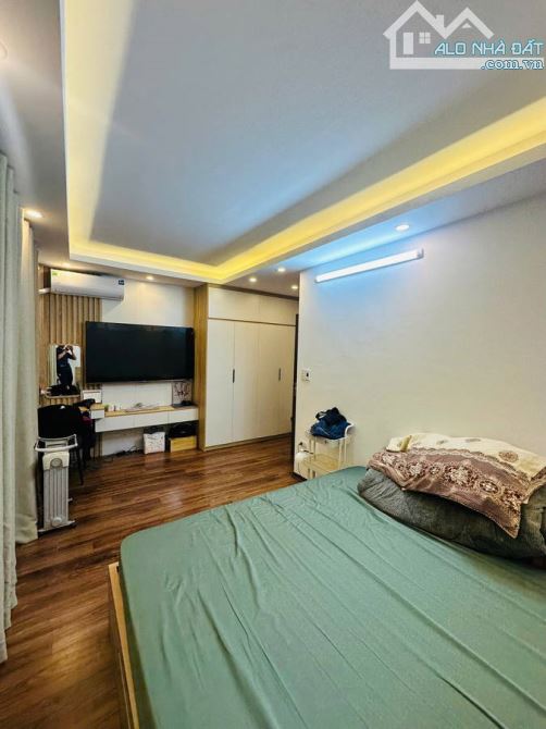 NGÃ TƯ TRƯƠNG ĐỊNH – 34M² – MT 5.5M – 5 TẦNG- THANG MÁY – NỘI THẤT  – CHỈ 8 Tỷ. - 7