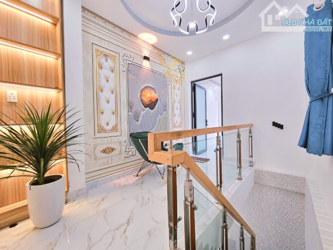Mặt tiền Trần Bá Giao P.5 GV - 45m2 3PN - ngay vincom PVT - Nhỉnh 5 tỷ - 8