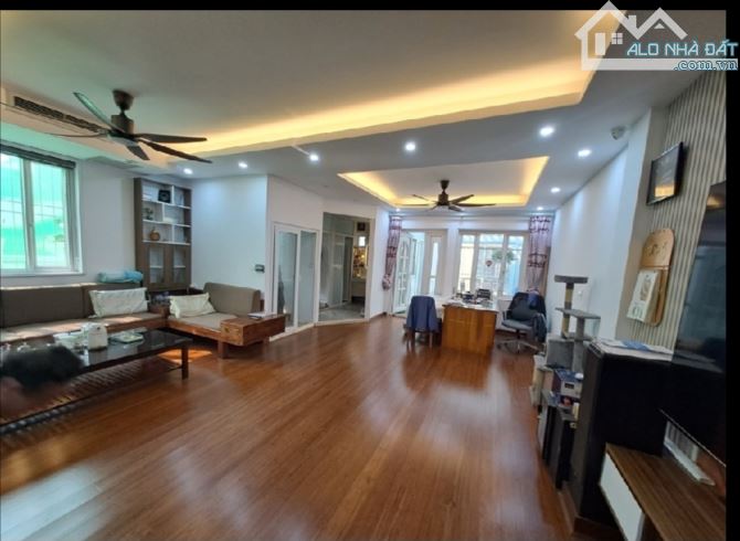 43 Tỷ/ 140 M2/ 6 Tầng/ 4.6 Mt/ Hoàng Hoa Thám/Liễu Giai - 9