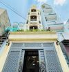 Đi nước ngoài định cư bán gấp nhà ở đường Nguyễn Thị Minh Khai, phường 2, quận 3, giá 2 tỷ