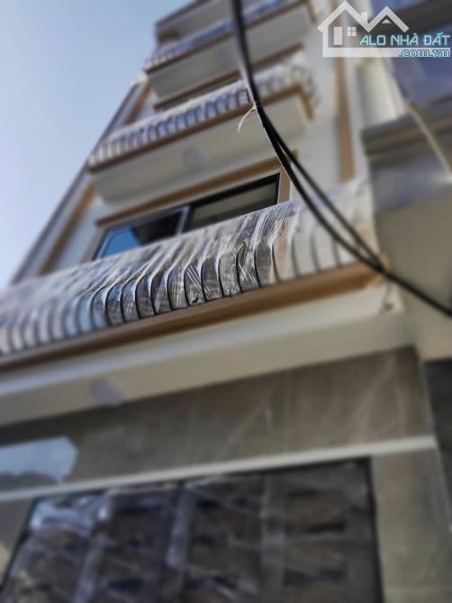 Nhà Trần Bình 60m2 - ngõ ô tô  - mặt tiền 6m - 5 tầng