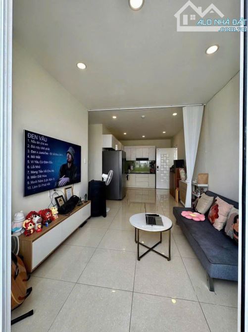 Chung cư Bàu cát,p10,Tân BÌnh:83m2, 2p ngủ,2wc,NT,11tr/th