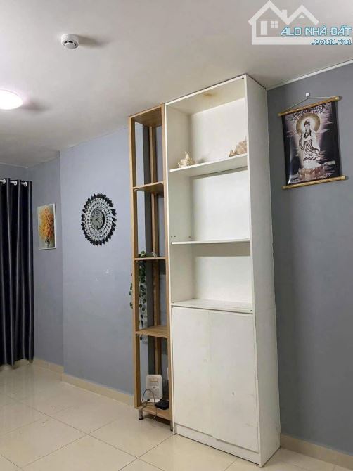 Chung cư Hoa Sen, Lạc Long Quân,Q11: 105m2, 3p ngủ,NT, giá 14tr/th