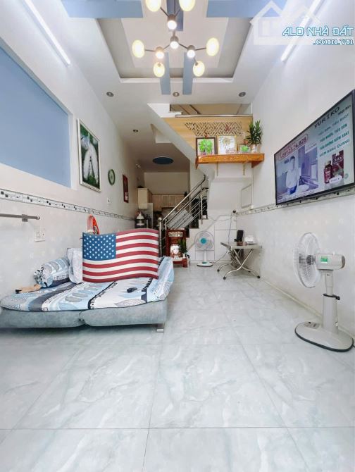 Bán Nhà 3 Tầng Đúc 4PN 3WC Thích Hợp Cho Đại Gia Đình Ở Phước Kiển Nhà Bè Chỉ 2,12ty