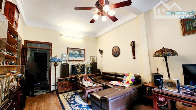 BÁN NHÀ PHỐ MẠC THÁI TỔ - 55M² - 4 TẦNG - VỈA HÈ RỘNG - Ô TÔ ĐỖ THOẢI MÁI