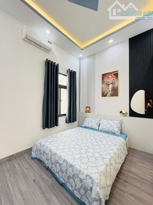 BÁN NHÀ PHẠM VĂN CHIÊU - 180m2 SD, 4 TẦNG, Ô TÔ NGỦ TRONG NHÀ - 6 tỷ 5
