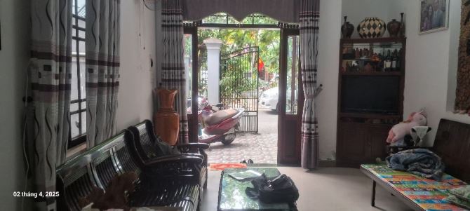 BÁN NHANH NHÀ 3TẦNG, CHẮC CHĂN, ĐIỆN BIÊN PHỦ NHỈNH T TỶ XÍU.