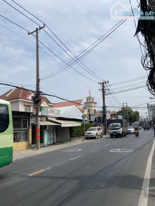 LÔ ĐẤT ĐẸP ( 5 x 20 )- GIÁ TỐT - ĐƯỜNG GÒ CÁT, PHÚ HỮU, TP. THỦ ĐỨC