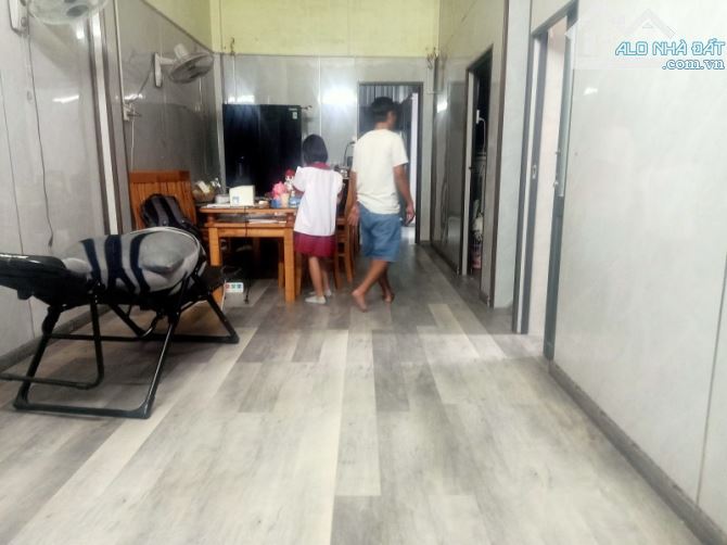 Bán nhà 150m2 Biconsi Dĩ An,đường nhựa 12m,gần trường THPT Nguyễn Thị Minh Khai