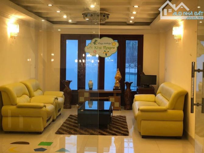 Hơn 10 tỷ phân lô cán bộ Ngô Thì Nhậm 55m2 5 tầng Thang máy