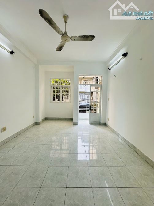 Bình Tân, MT Khu Tên Lửa, Nhà mới đẹp 4 tầng 68m2, kinh doanh, giá rẻ