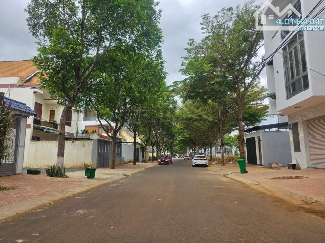 Bán lô đất biệt thự đường Tôn Thất Tùng Khu Lê Vụ giá 9.5 tỷ - 1