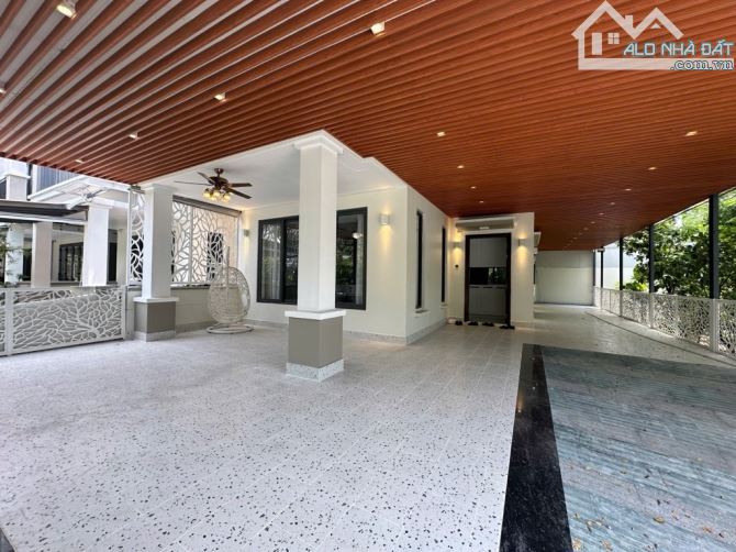 Bán biệt thự lô góc, Phước Kiển, NB. 192m2 - Ngang 10m, full tiện ích. - 1