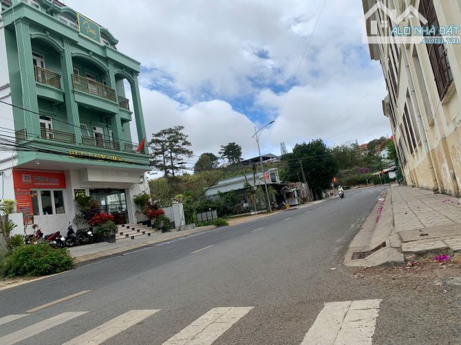 Đất Mặt tiền chính - View đẹp- Lương Thế Vinh- P3 Đà lạt - Gía chỉ 14 tỷ- 185m2 - 1