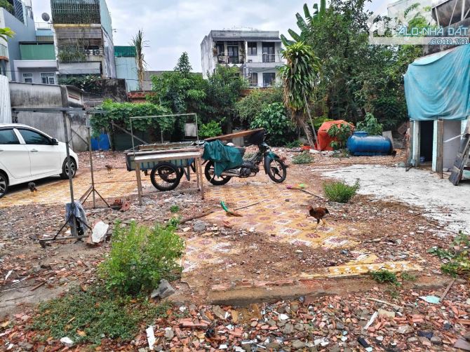 Bán gấp đất phường Linh Trung, Thủ Đức. DT 400m2 (20 x 20) giá 22 tỷ - 1