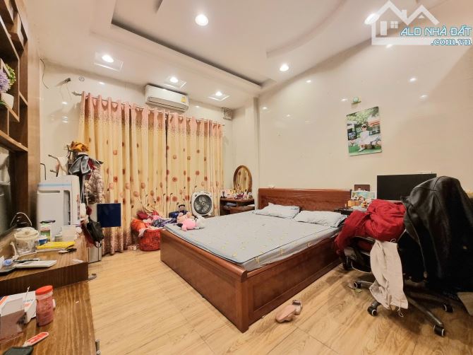 BÁN NHÀ TÂN MAI – HOÀNG MAI, MẶT NGÕ PHÂN LÔ RẤT GẦN PHỐ, NHÀ 5 TẦNG NỘI THẤT ĐẸP. - 1