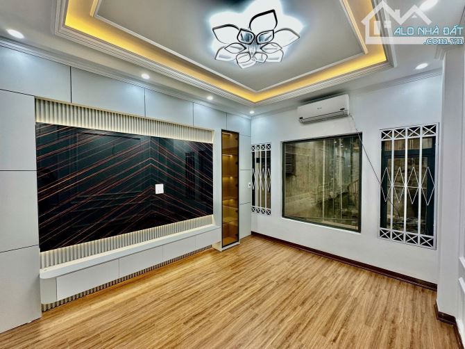 Bán nhà trong ngõ Phan Đình Giót, 34m2, 4 tầng - 1