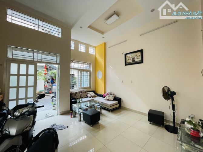 NHÀ SÁT MẶT TIỀN LÊ VĂN SỸ GIÁP QUẬN 3, HẺM THẲNG 61M2, 5 TẦNG NGANG 5.1M, 4PN,NHỈNH 10 TỶ - 1