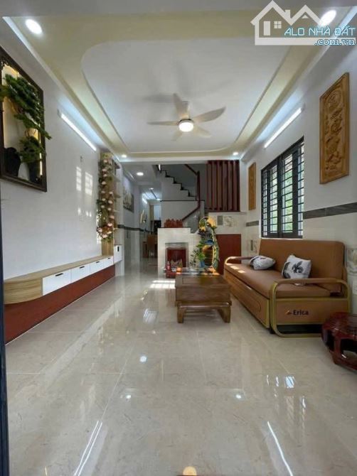 Bán nhà 1T2L ngay Lã Xuân Oai Q9 giá rẻ 133m2 sàn, sổ hồng riêng hoàn công đầy đủ - 1
