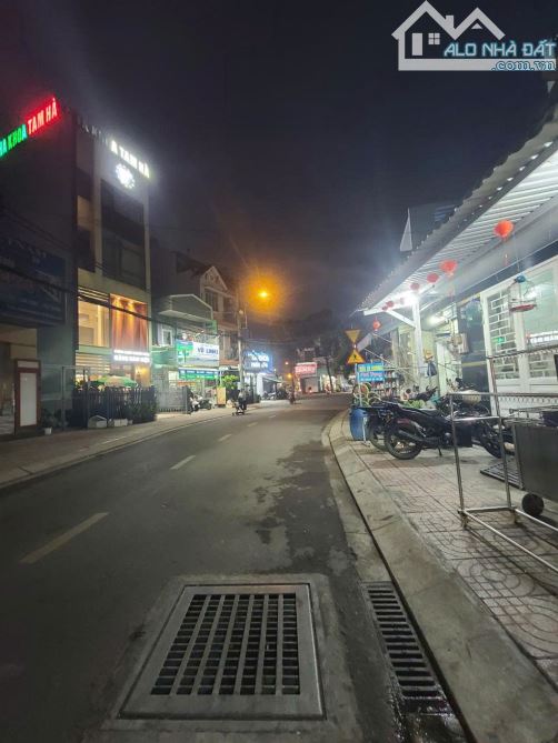 Nhà đẹp anh ninh ngay cạnh đường Tô Ngọc Vân giá hơn 3 tỷ chủ chuyển nhà đến ở gần con. - 1