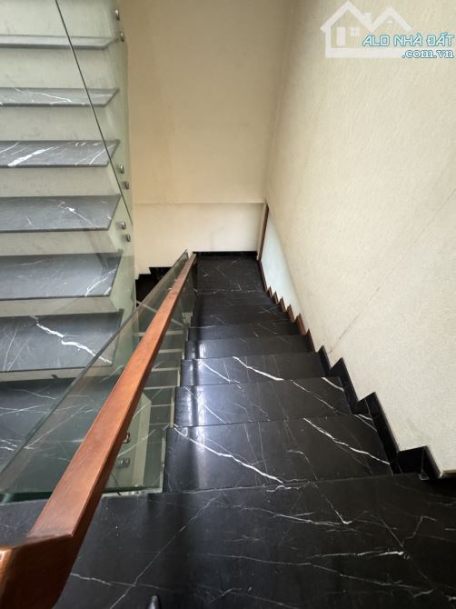 Bán nhà mặt tiền đường Âu Dương Lân Quận 8, 106m2, 4 tầng sổ đẹp nở hậu. - 1