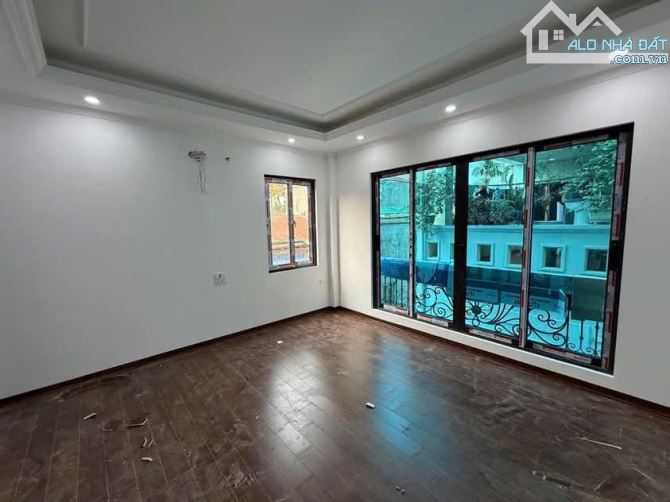CẦN BÁN GẤP NHÀ PHỐ ĐỘI CẤN.DT 36M2.6 TẦNG THANG MÁY.GIÁ NHỈNH HƠN 7 TỶ - 1