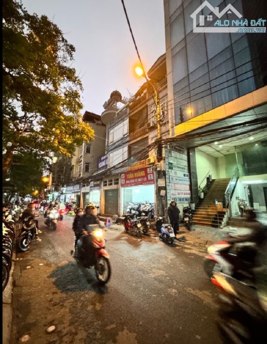 200 Tỷ /272 M2/10 Tầng/12 Mt/ Mặt Phố Chùa Hà. Cầu Giấy - 1